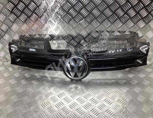 Решетка радиатора Volkswagen Golf V (1K) 2004-2009  Volkswagen Golf Golf V (1K) 2004-2009