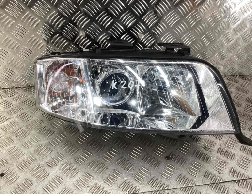 Фара правая Audi A6 C5 (4B) 2001-2004 рестайлинг  Audi A6 A6 C5 (4B) 2001-2004 рестайлинг