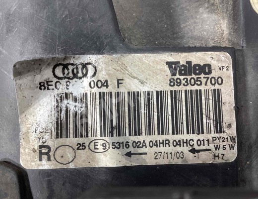 Фара правая Audi A4 B6 (8EC, 8E5) 2000-2004  Audi A4 A4 B6 (8EC, 8E5) 2000-2004