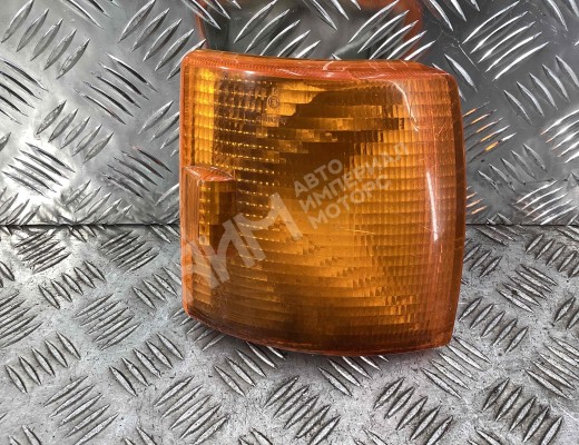 Поворотник правый Volkswagen Multivan T4 (7D) 1990-1996  Volkswagen Multivan Multivan T4 (7D) 1990-1996