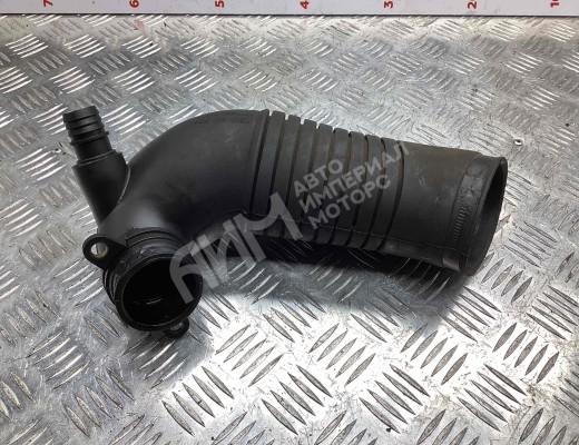 Патрубок турбины Volkswagen Passat B5+ (3B) 2000-2005 рестайлинг  Volkswagen Passat Passat B5+ (3B) 2000-2005 рестайлинг