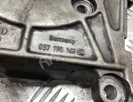 Крепление ТНВД Audi A8 D2 (4D) 1994-2002  Audi A8 A8 D2 (4D) 1994-2002