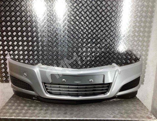Бампер передний Opel Astra H 2007-2010 рестайлинг  Opel Astra Astra H 2007-2010 рестайлинг