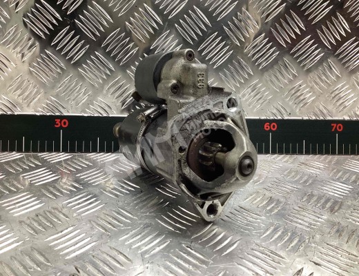 Стартер Volkswagen Passat B5+ (3B) 2000-2005 рестайлинг  Volkswagen Passat Passat B5+ (3B) 2000-2005 рестайлинг