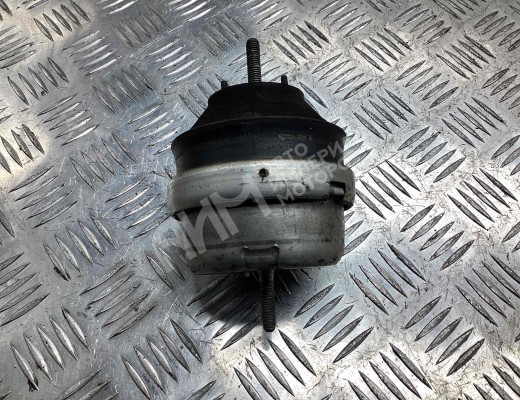 Подушка крепления двигателя  Audi A4 B5 (8D) 1994-1999