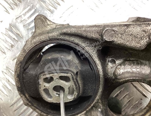 Кронштейн полуоси Citroen C4 Picasso (UD) 2006-2013  Citroen C4 Picasso C4 Picasso (UD) 2006-2013