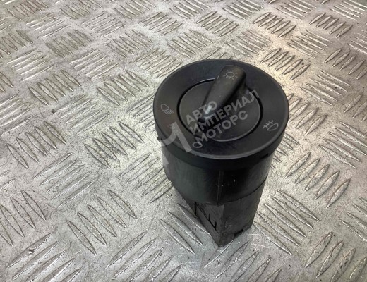 Переключатель света Volkswagen Golf IV (1J) 1997-2004  Volkswagen Golf Golf IV (1J) 1997-2004