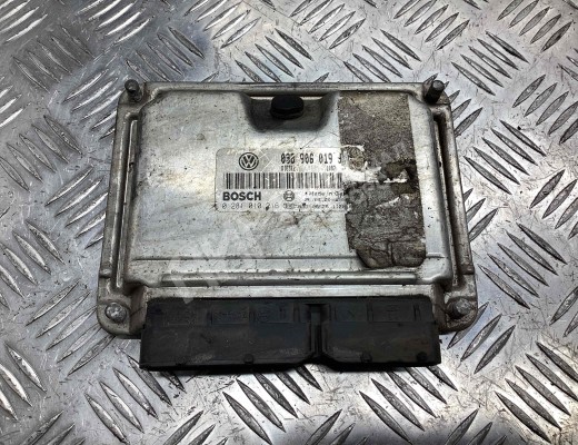 Блок управления двигателем Volkswagen Sharan I (7M) 2000-2003 рестайлинг  Volkswagen Sharan Sharan I (7M) 2000-2003 рестайлинг