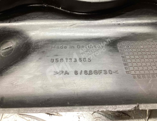 Декоративная крышка двигателя Audi A4 B5 (8D) 1994-1999  Audi A4 A4 B5 (8D) 1994-1999