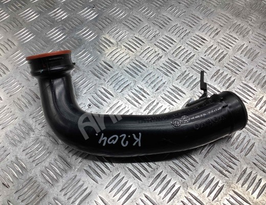 Патрубок интеркулера Volvo V50 (MW) 2003-2007  Volvo V50 V50 (MW) 2003-2007