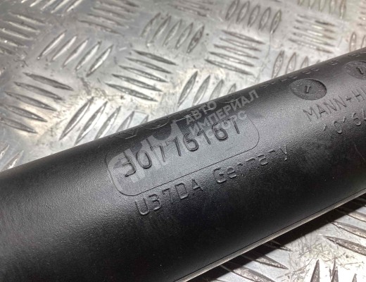 Патрубок интеркулера Volvo V50 (MW) 2003-2007  Volvo V50 V50 (MW) 2003-2007