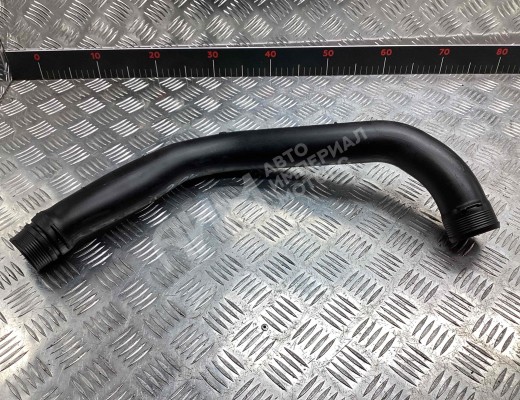 Патрубок интеркулера Volvo V50 (MW) 2003-2007  Volvo V50 V50 (MW) 2003-2007