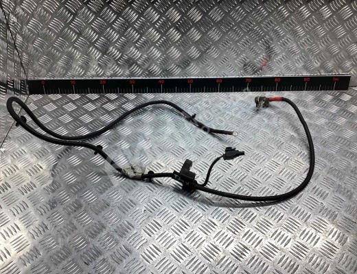 Клемма аккумулятора плюс Ford Mondeo III 2003-2007 рестайлинг  Ford Mondeo Mondeo III 2003-2007 рестайлинг