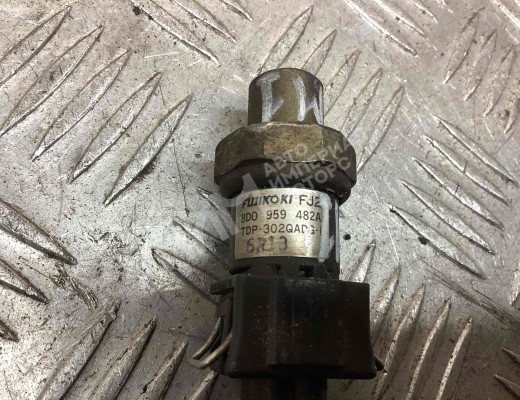 Датчик кондиционера Audi A4 B5 (8D) 1994-1999  Audi A4 A4 B5 (8D) 1994-1999