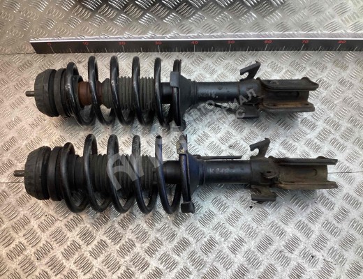 Стойка передняя левая Mercedes Vito I (W638) 1996-2003  Mercedes Vito Vito I (W638) 1996-2003