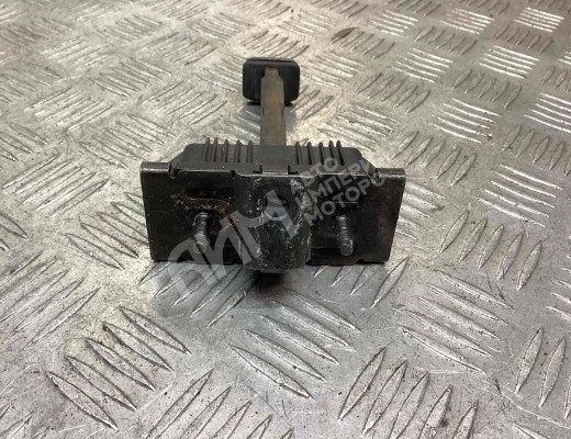 Ограничитель открывания двери задней Toyota Avensis II (T250) 2003-2008  Toyota Avensis Avensis II (T250) 2003-2008