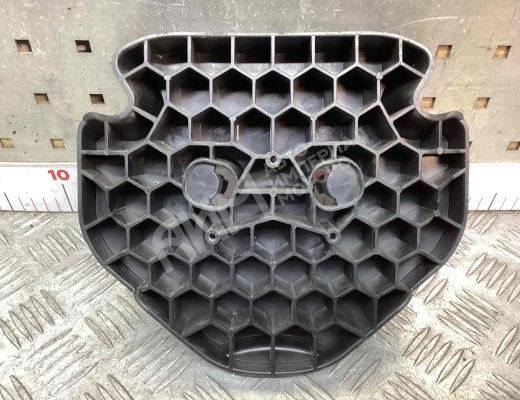 Кронштейн Dacia Sandero I (B90) 2008-2012  Dacia Sandero Sandero I (B90) 2008-2012