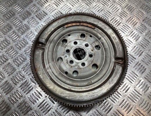 Маховик Opel Vectra C 2002-2005  Opel Vectra Vectra C 2002-2005