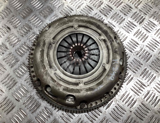 Комплект сцепления Volkswagen Golf V (1K) 2004-2009  Volkswagen Golf Golf V (1K) 2004-2009