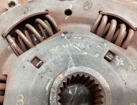 Маховик Audi A6 C5 (4B) 2001-2004 рестайлинг  Audi A6 A6 C5 (4B) 2001-2004 рестайлинг