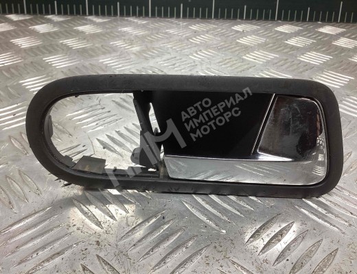 Ручка внутренняя задняя правая Ford Galaxy I (WGR) 2000-2006 рестайлинг  Ford Galaxy Galaxy I (WGR) 2000-2006 рестайлинг