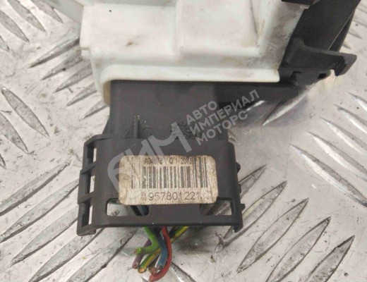 Замок двери передней левой Peugeot 3008 I 2010-2017  Peugeot 3008 3008 I 2010-2017