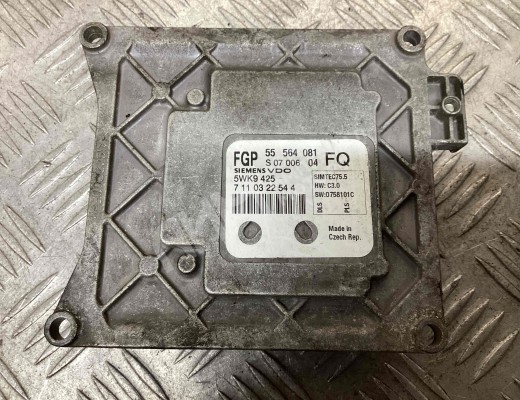 Блок управления двигателем Opel Astra H 2004-2007  Opel Astra Astra H 2004-2007