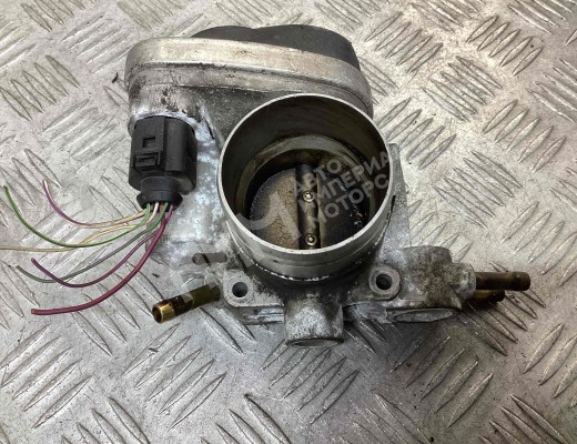 Заслонка дроссельная Volkswagen Passat B5+ (3B) 2000-2005 рестайлинг  Volkswagen Passat Passat B5+ (3B) 2000-2005 рестайлинг