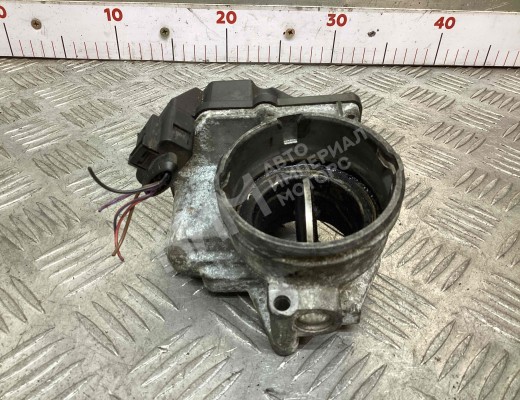 Заслонка дроссельная Volkswagen Caddy III (2K) 2004-2010  Volkswagen Caddy Caddy III (2K) 2004-2010