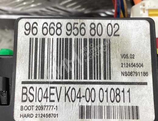 Блок комфорта Peugeot 5008 I (T8) 2009-2013  Peugeot 5008 5008 I (T8) 2009-2013