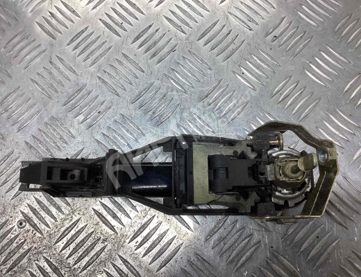 Ручка наружная передняя левая Volkswagen Passat B5+ (3B) 2000-2005 рестайлинг  Volkswagen Passat Passat B5+ (3B) 2000-2005 рестайлинг