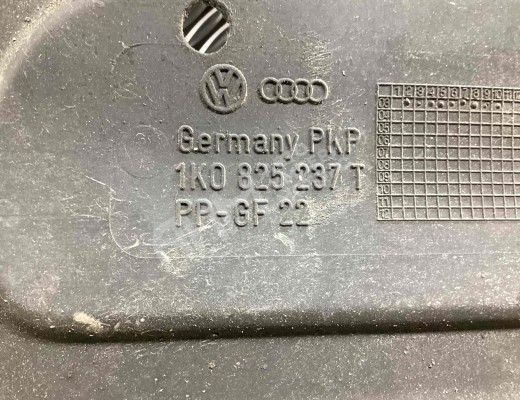 Защита двигателя Volkswagen Touran I (1T) 2003-2006  Volkswagen Touran Touran I (1T) 2003-2006
