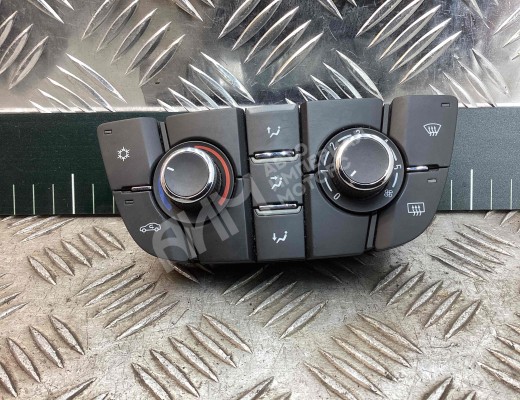 Блок управления печки/климат-контроля Opel Astra J 2009-2015  Opel Astra Astra J 2009-2015