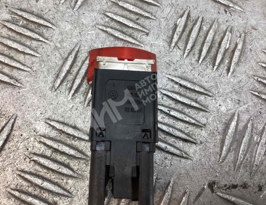 Кнопка аварийной сигнализации Volkswagen Golf V (1K) 2004-2009  Volkswagen Golf Golf V (1K) 2004-2009