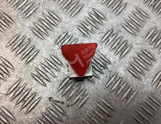 Кнопка аварийной сигнализации Volkswagen Golf V (1K) 2004-2009  Volkswagen Golf Golf V (1K) 2004-2009