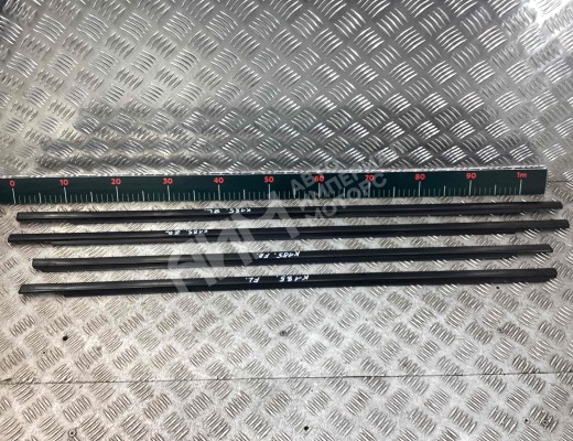 Молдинг стекла двери наружный Volkswagen Sharan I (7M) 2000-2003 рестайлинг  Volkswagen Sharan Sharan I (7M) 2000-2003 рестайлинг