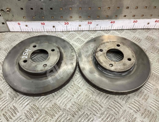 Диск тормозной передний  Nissan Micra IV (K13) 2010-2013