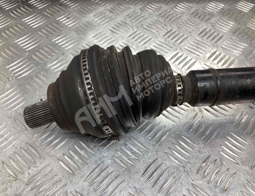 Полуось передняя правая (приводной вал, ШРУС) Volkswagen Touran I (1T) 2003-2006  Volkswagen Touran Touran I (1T) 2003-2006