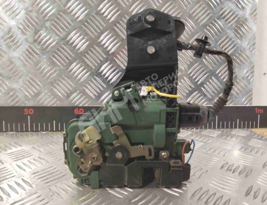 Замок двери передней левой Volkswagen Passat B5+ (3B) 2000-2005 рестайлинг  Volkswagen Passat Passat B5+ (3B) 2000-2005 рестайлинг