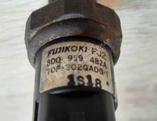 Датчик кондиционера Audi A4 B5 (8D) 1994-1999  Audi A4 A4 B5 (8D) 1994-1999
