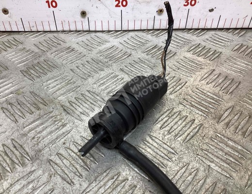 Насос (моторчик) омывателя стекла BMW X5 (E53) 1999-2003  BMW X5 X5 (E53) 1999-2003