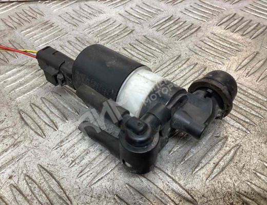 Насос (моторчик) омывателя стекла Citroen C4 Picasso (UD) 2006-2013  Citroen C4 Picasso C4 Picasso (UD) 2006-2013