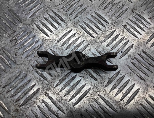 Скоба (кронштейн) крепления форсунки Mercedes Vaneo 2002-2005  Mercedes Vaneo Vaneo 2002-2005