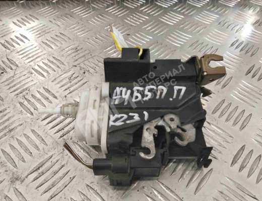 Замок двери передней правой Audi A4 B5 (8D) 1994-1999  Audi A4 A4 B5 (8D) 1994-1999