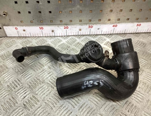 Патрубок турбины Volkswagen Passat B5 (3B) 1996-2000  Volkswagen Passat Passat B5 (3B) 1996-2000