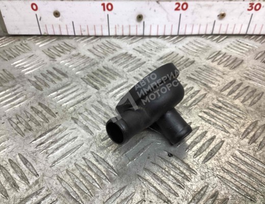 Маслоотделитель (сапун) Volkswagen Passat B5 (3B) 1996-2000  Volkswagen Passat Passat B5 (3B) 1996-2000