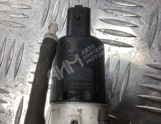 Насос (моторчик) омывателя стекла Citroen C4 Picasso (UD) 2006-2013  Citroen C4 Picasso C4 Picasso (UD) 2006-2013