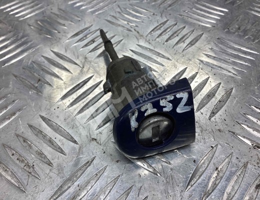 Личинка дверного замка Volkswagen Passat B5+ (3B) 2000-2005 рестайлинг  Volkswagen Passat Passat B5+ (3B) 2000-2005 рестайлинг