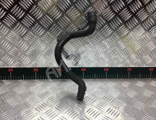 Патрубок (трубопровод, шланг) Mercedes C (W203) 2000-2004  Mercedes C C (W203) 2000-2004