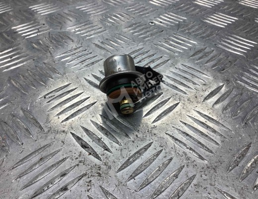 Датчик давления топлива Volkswagen Passat B5 (3B) 1996-2000  Volkswagen Passat Passat B5 (3B) 1996-2000